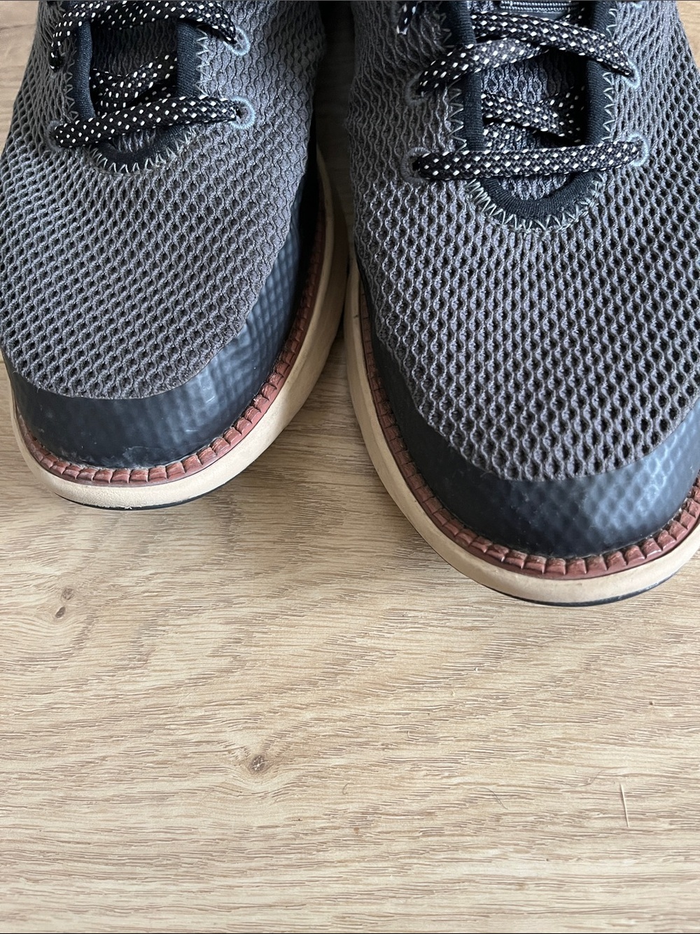 Cole Haan Men's
Grand Atlantic sneakers in a grey mesh and tan suede colorway - Picture 3 of 7